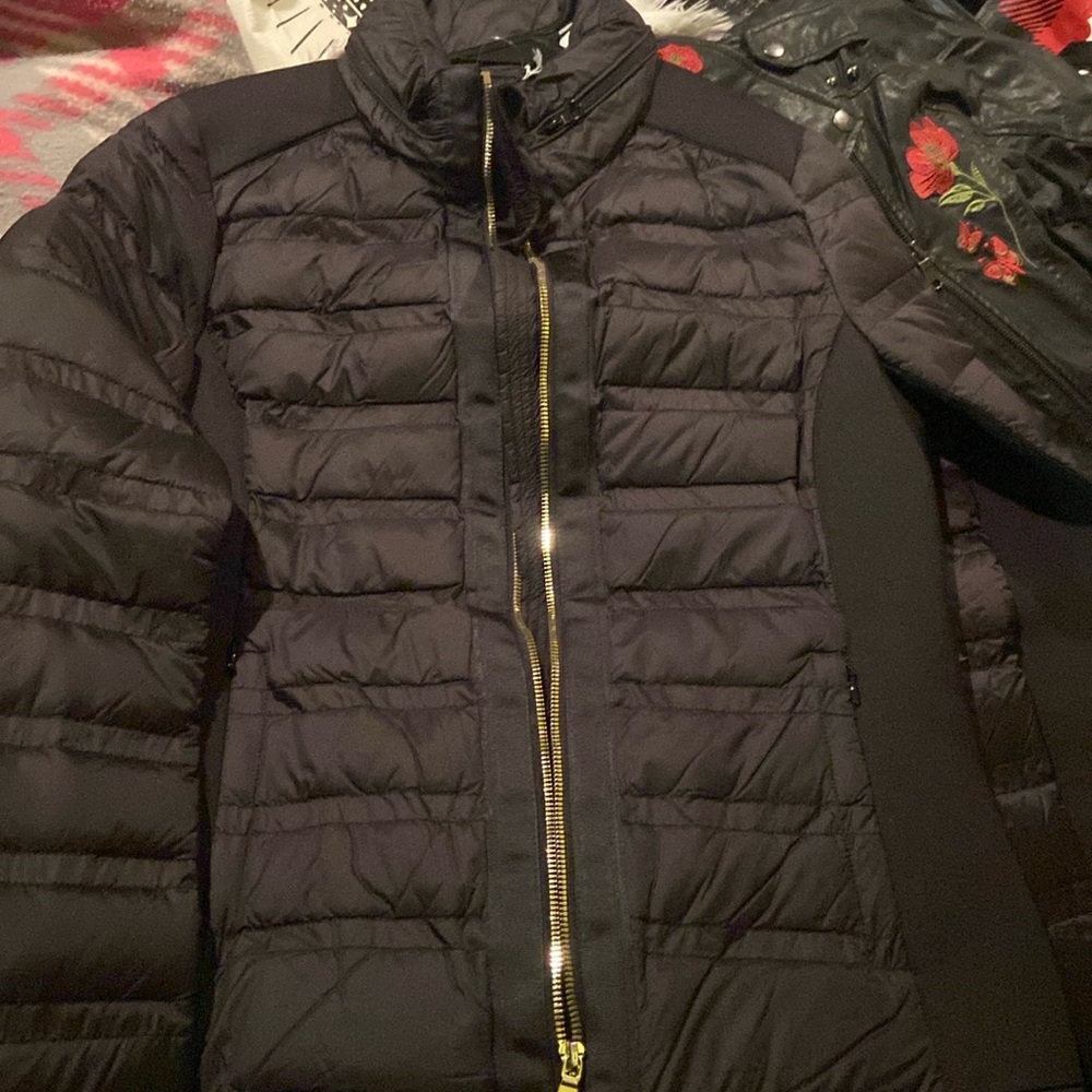 - Micheal Kor Puffer Jacket
